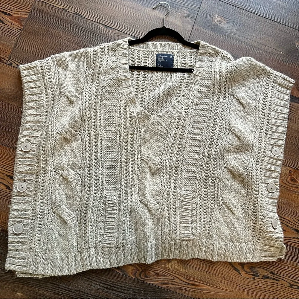 American Eagle Outfitters Gray Poncho Sweater Cableknit Cable Knit Button Size M - Picture 6 of 12